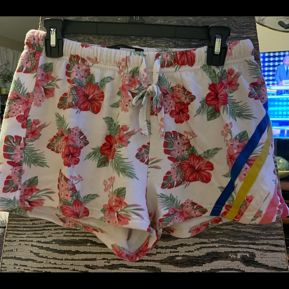 no boundaries floral lounge shorts cute summer large jr 11-13